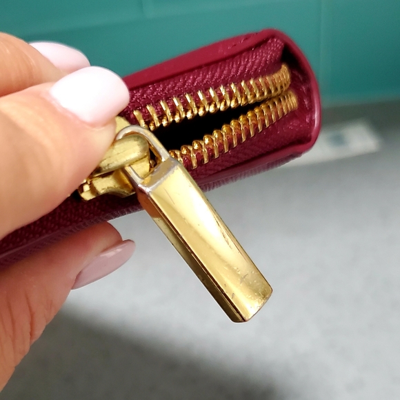 Tory Burch Emerson Zip Wallet - Picture 7 of 8